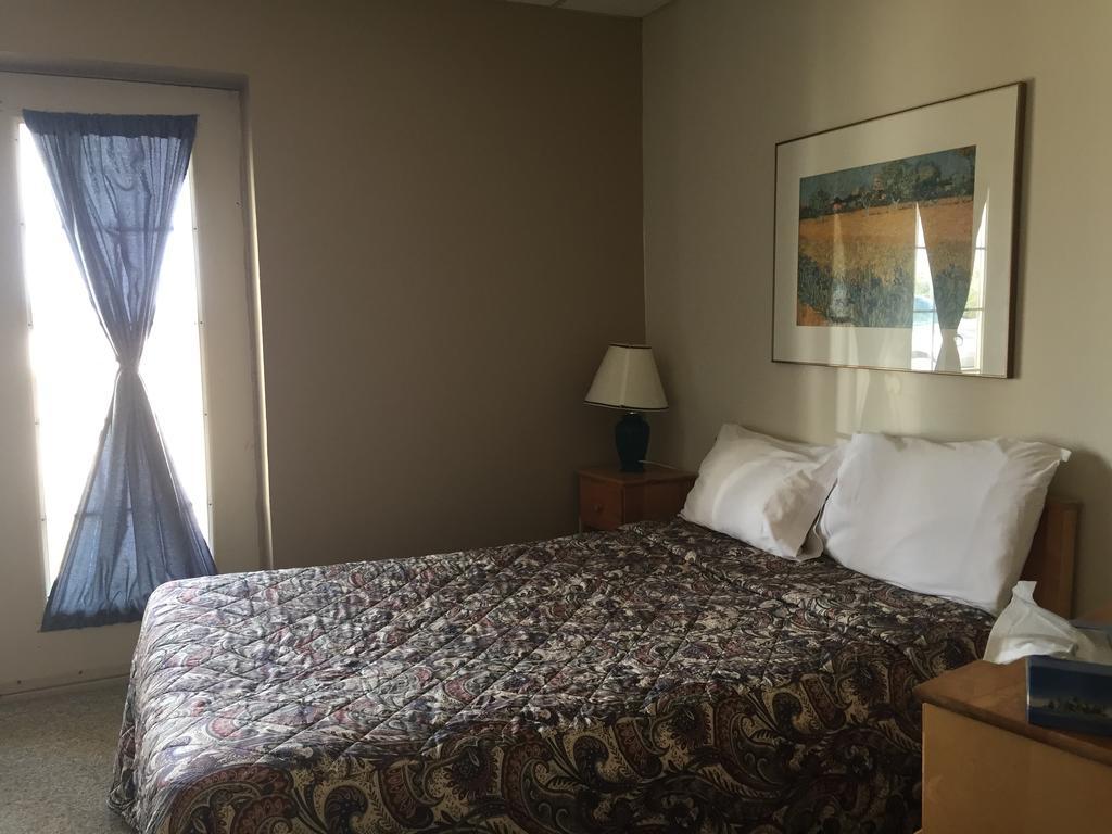 North Adventure Inn 코크레인 외부 사진